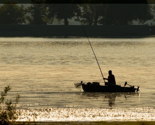 pêcheur contre jour