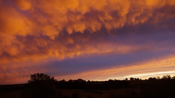 ciel nuages coucher de soleil